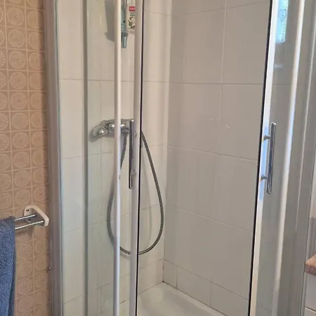 Apartamento T2 Avec Balcon Et Parking A - Fr-1-234-350